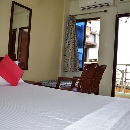Hotel Lovely Inn ! Puri 普里 外观 照片