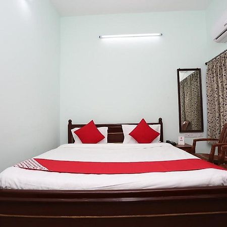 Hotel Lovely Inn ! Puri 普里 外观 照片