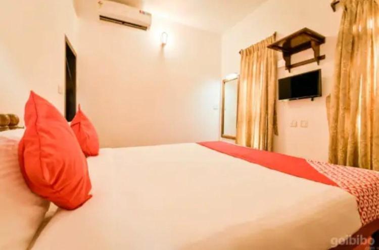 Hotel Lovely Inn ! Puri 普里 外观 照片